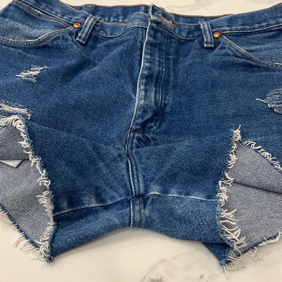 Wrangler cutoff shorts - Picture 8 of 8